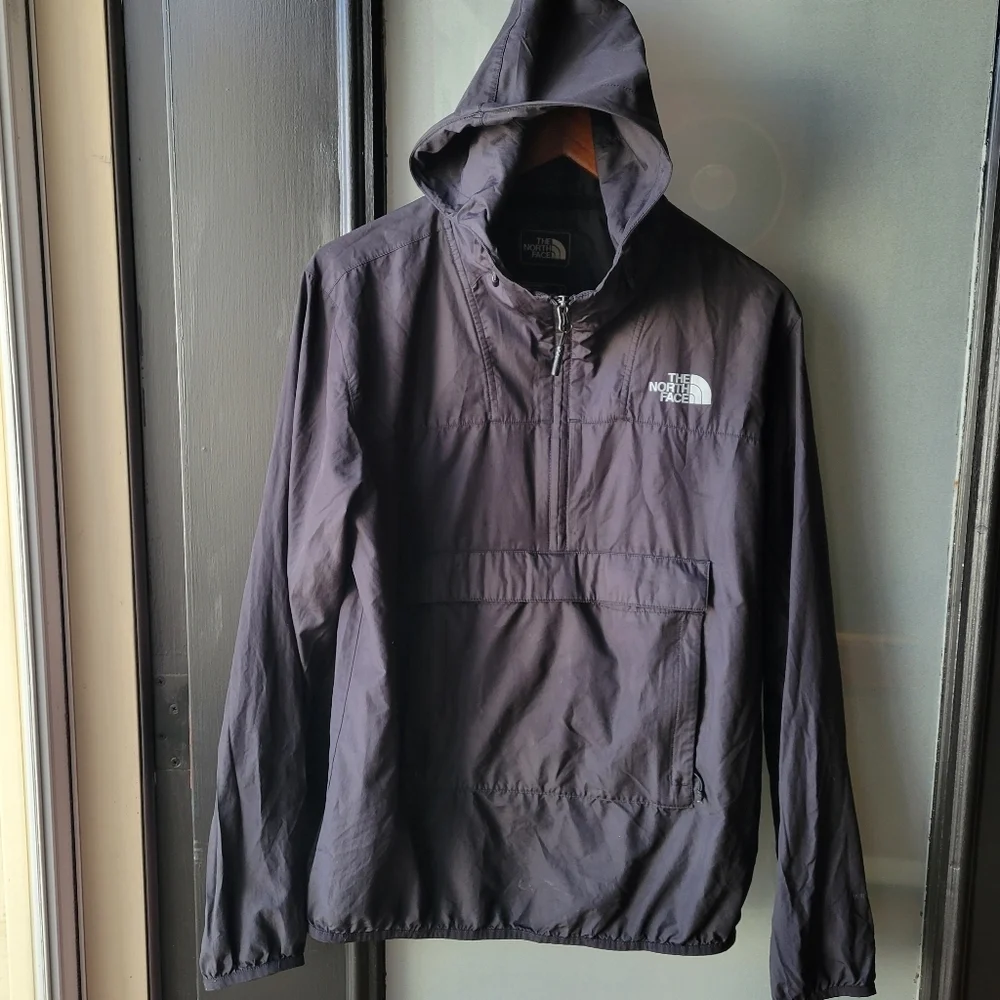 The North Face Hooded Windbreaker/Anorak Men's Jacket S/P kangaroo Pocket Black